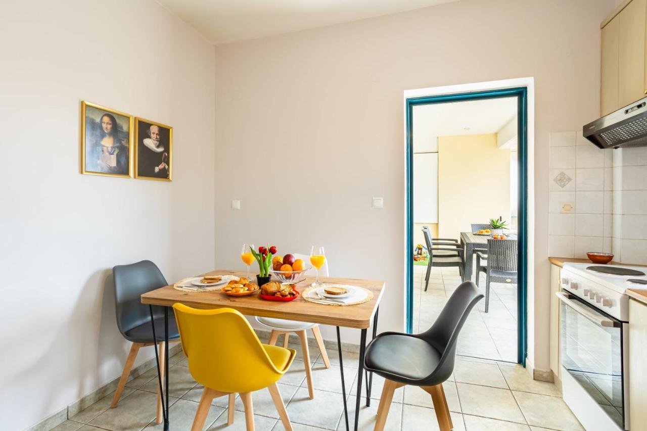 Jason City Escape - Cozy Urban Gem Kalamata Exterior foto