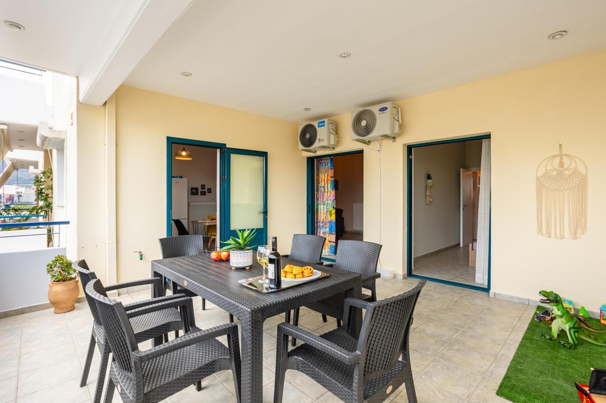 Jason City Escape - Cozy Urban Gem Kalamata Exterior foto